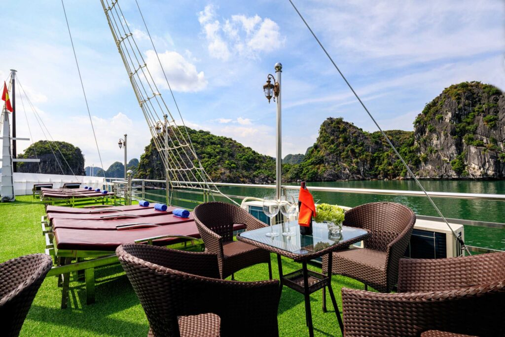 47970424351_2ccff279bb_o-1024x683