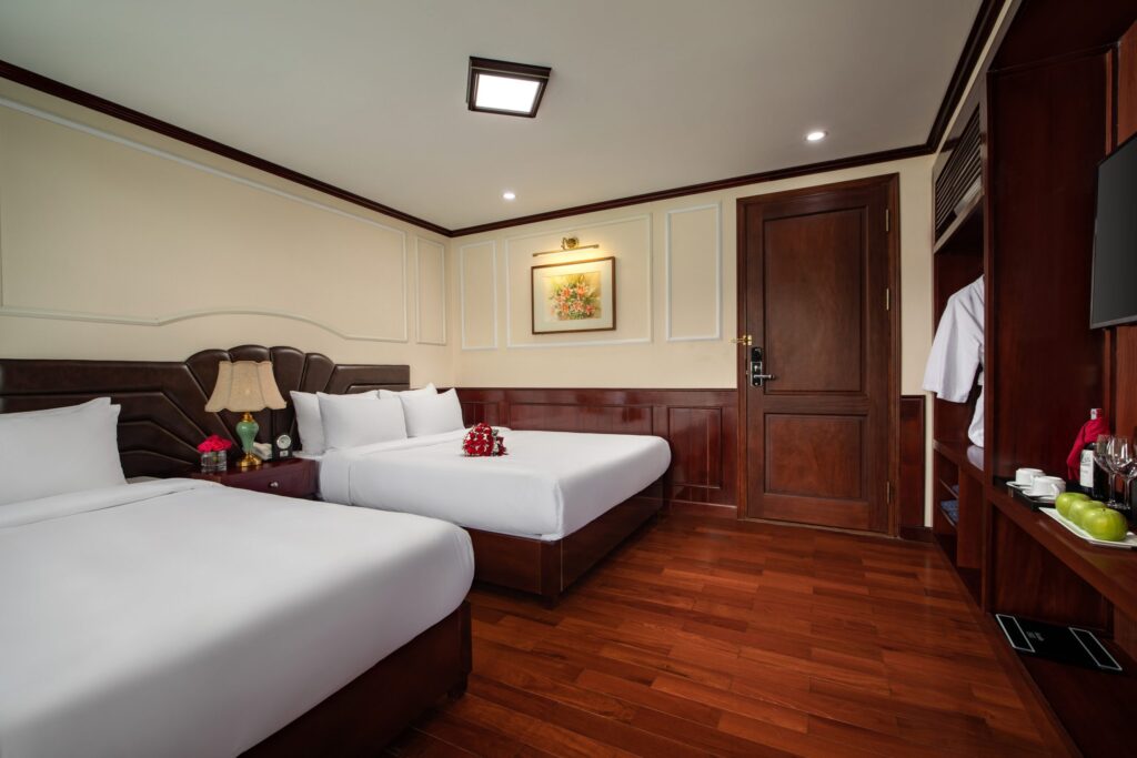 Junior-Senior-Triple_2-scaled-1-1024x683