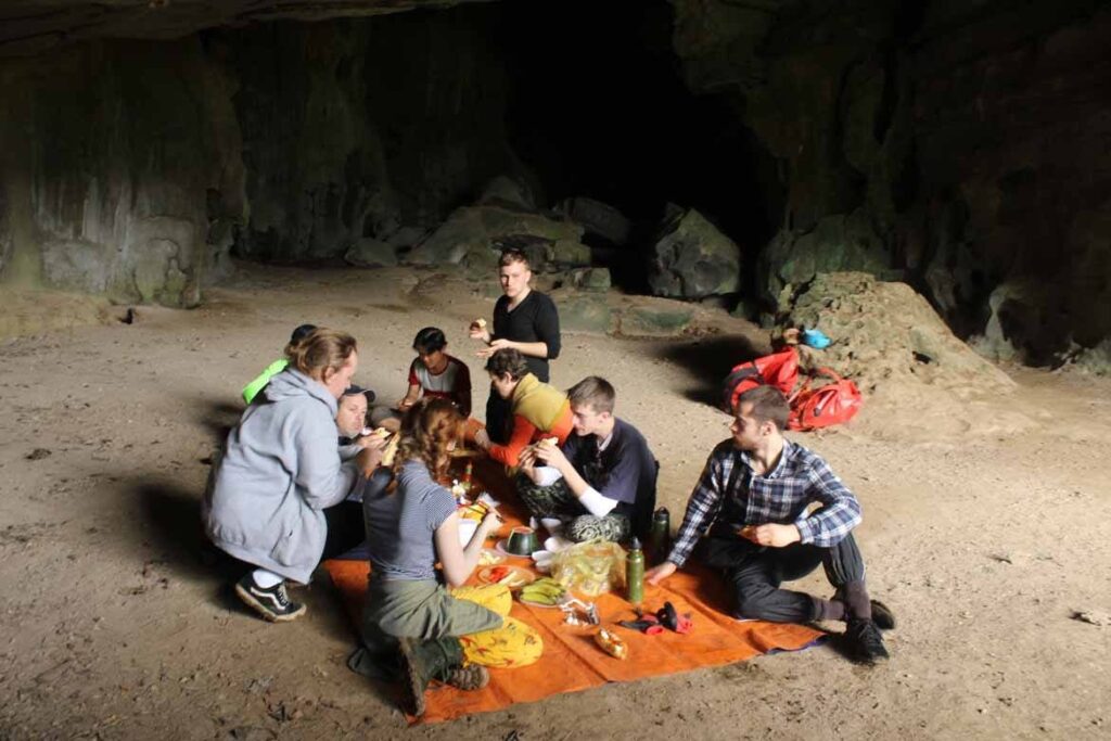 z4869688885328_df75171327e90161e51c936958eb4fb2-1024x683