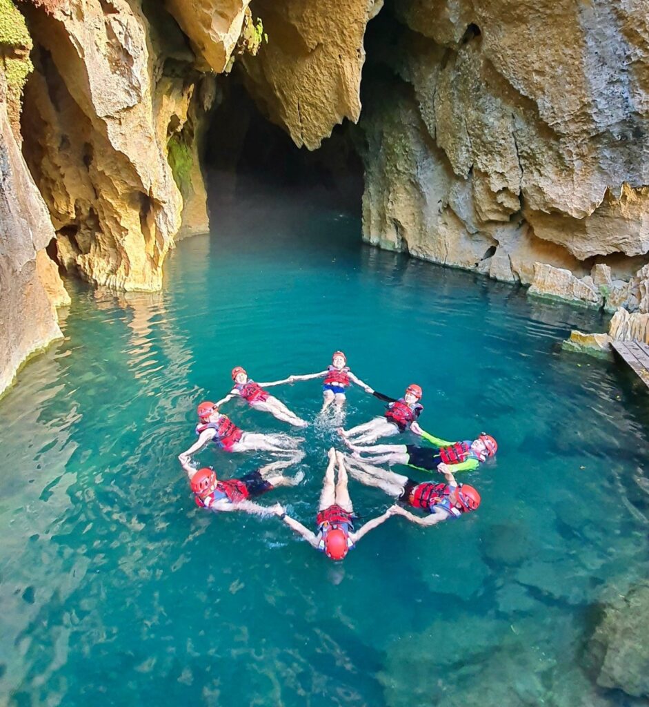 z4869690500242_2dd8edbff449819abf76fb7856a01bec-941x1024