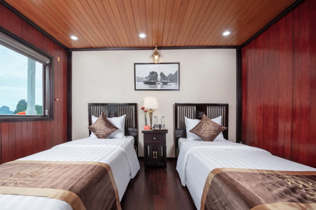 z5066995385974_4d78412731243188235d316757c829da-1024x682