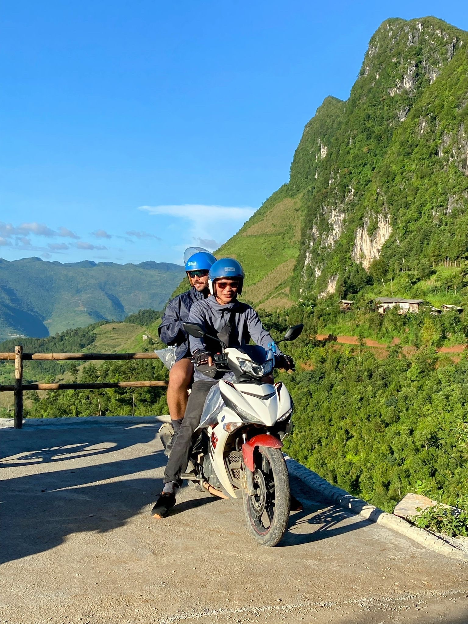 z5707297186547_1f8e466fb8c247cd2e4c42d266027c78